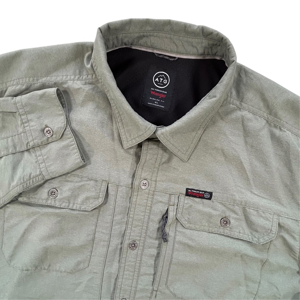 Wrangler ATG Mens XL Sage Green Long Sleeve Utility Hiking Shirt Regular Fit